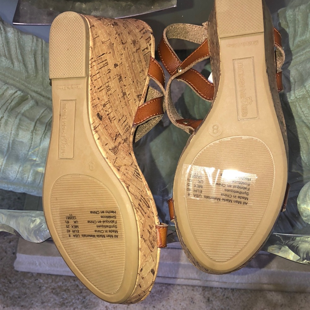 SZ 8 NWT Montego Bay Club WEDGE SANDALS MEDIUM BROWN BUCKLE CLOSURE CORK INSOLES - Picture 3 of 5